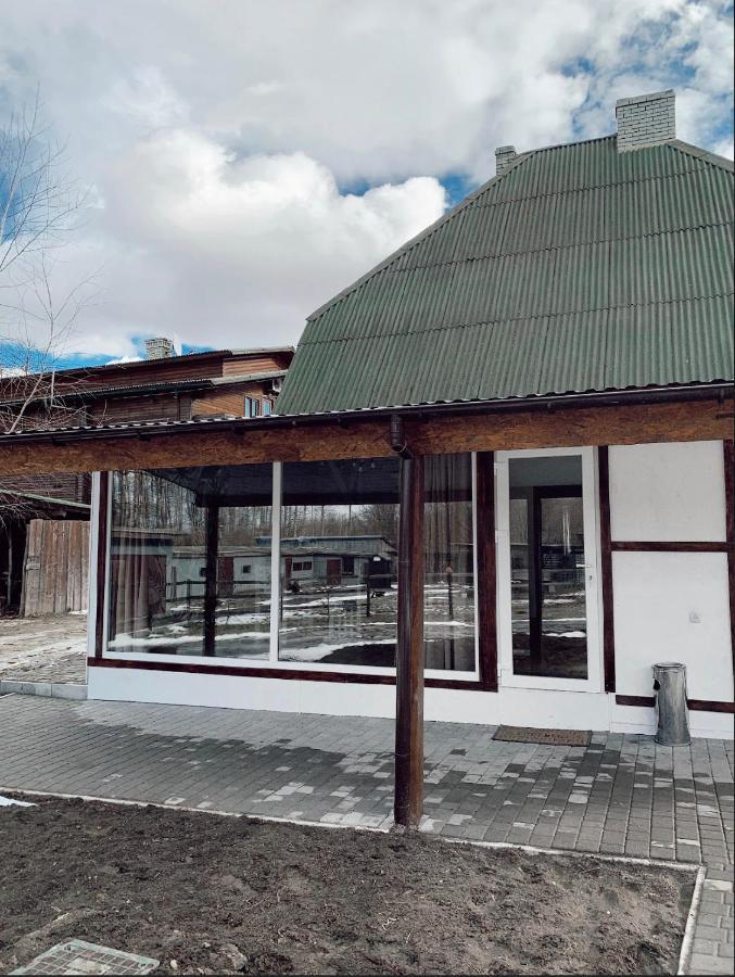 Orlyne Gnizdo Hotel Чернивци Екстериор снимка