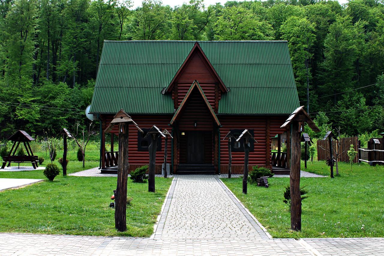 Orlyne Gnizdo Hotel Чернивци Екстериор снимка